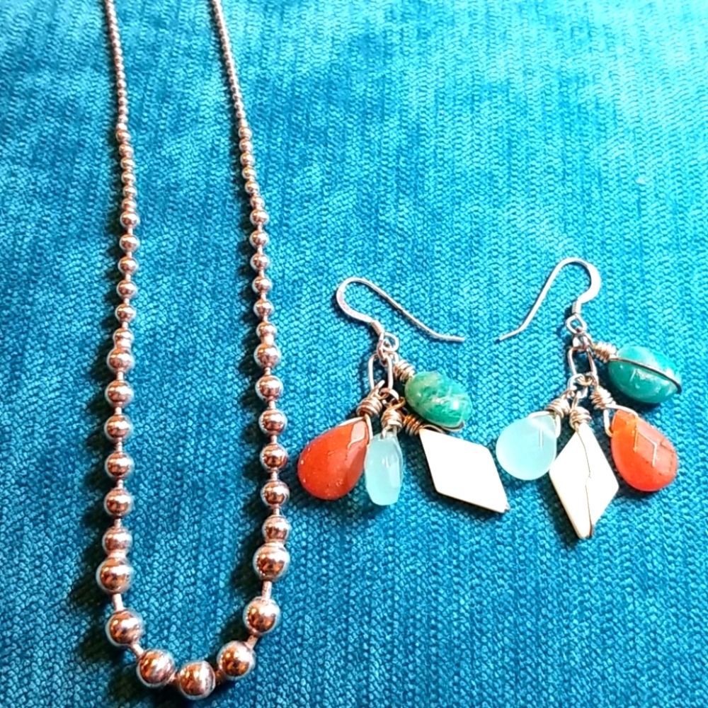 GEMSTONE❤Earrings AND A Silver Necklace